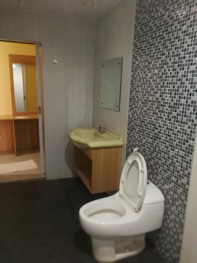 Hotel Mayang Sari 1 Jambi Bagian luar foto